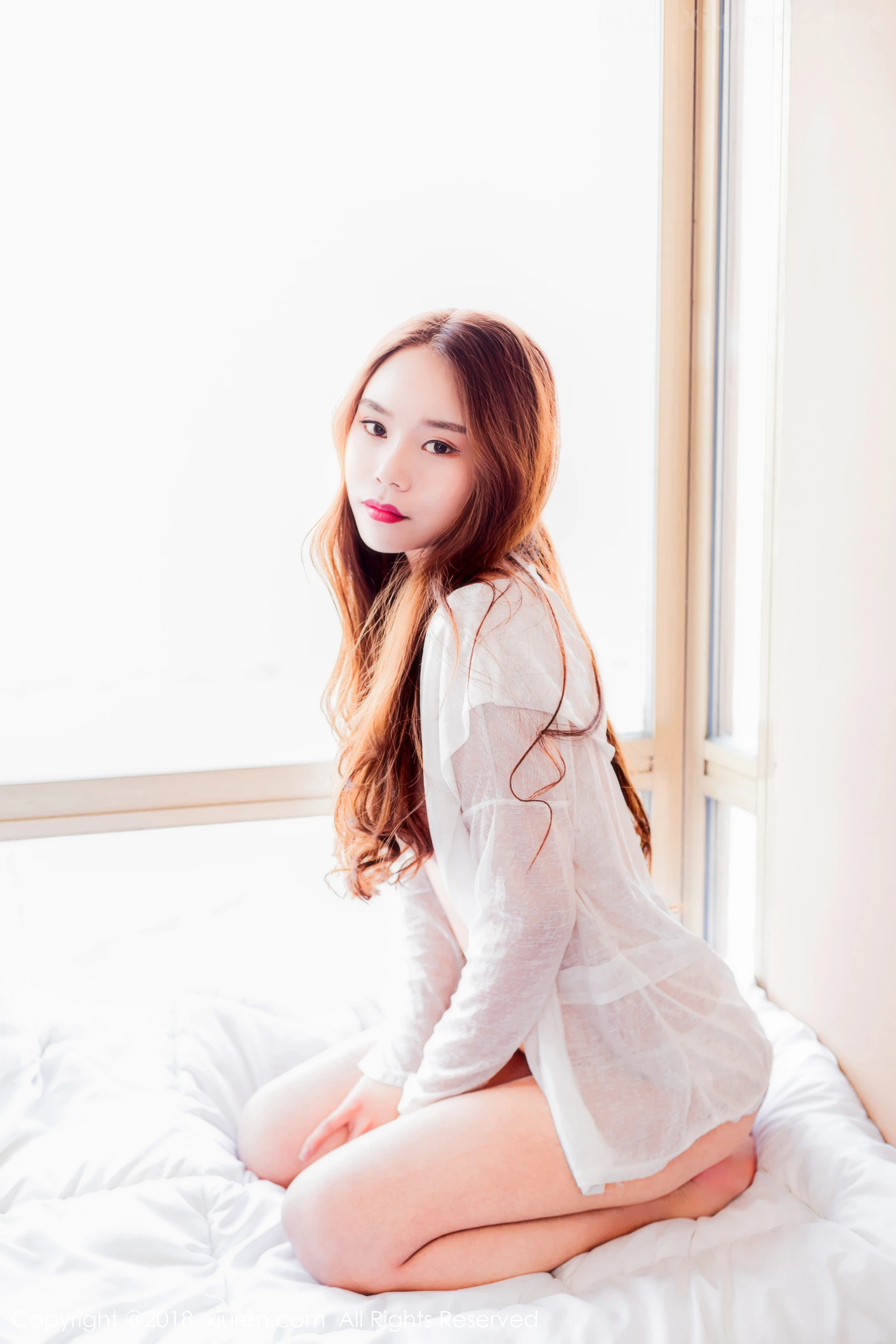 图片[4]-[XiuRen秀人网]VOL.972 新人妹子小曼miki居家真空白衬衣半脱秀豪乳露点火辣诱惑写真60P-秀人网官方网站